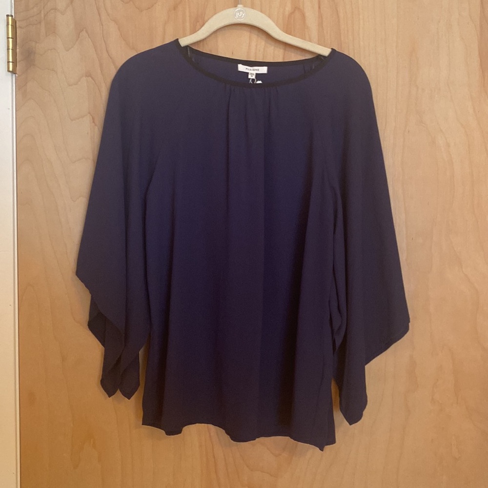 Women’s Dressy Top
